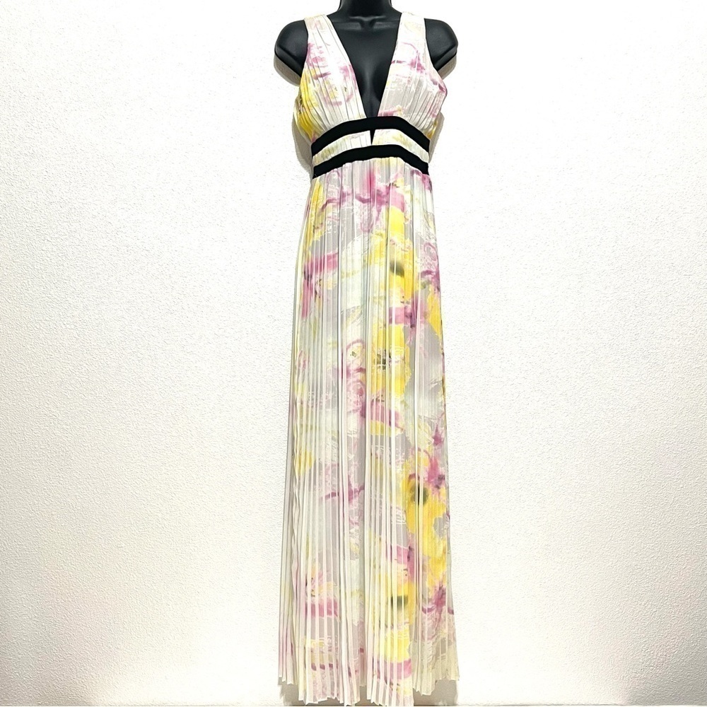 River Island Woman Floral Print White Dress Size 8